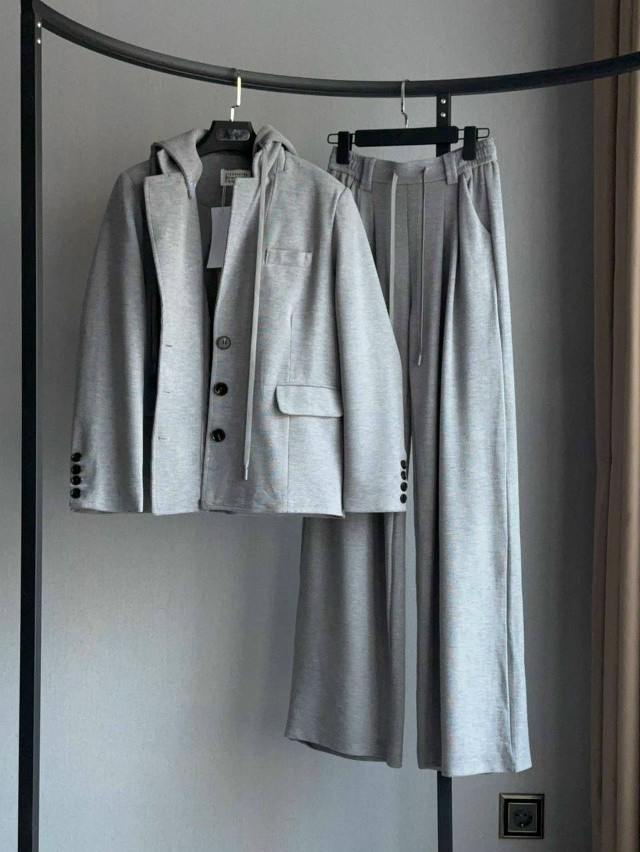 Купить Женский костюм серый оптом Садовод Интернет-каталог Садовод интернет-каталог