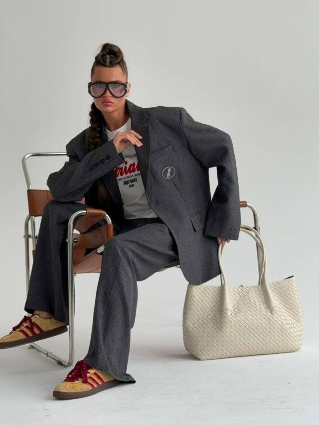 Купить Женский костюм темно-серый оптом Садовод Интернет-каталог Садовод интернет-каталог