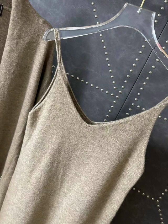 Купить Женский костюм бежевый оптом Садовод Интернет-каталог Садовод интернет-каталог