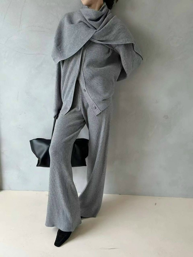 Купить Женский костюм серый оптом Садовод Интернет-каталог Садовод интернет-каталог