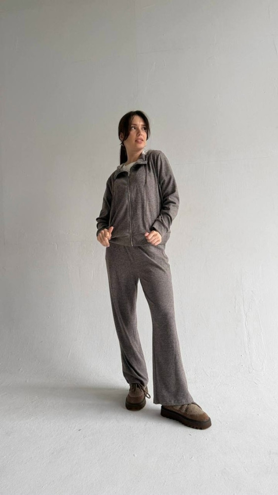 Купить Женский костюм серый оптом Садовод Интернет-каталог Садовод интернет-каталог