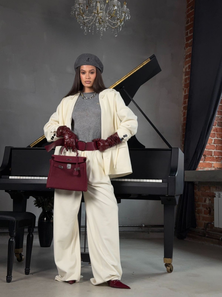 Купить Женский костюм белый оптом Садовод Интернет-каталог Садовод интернет-каталог