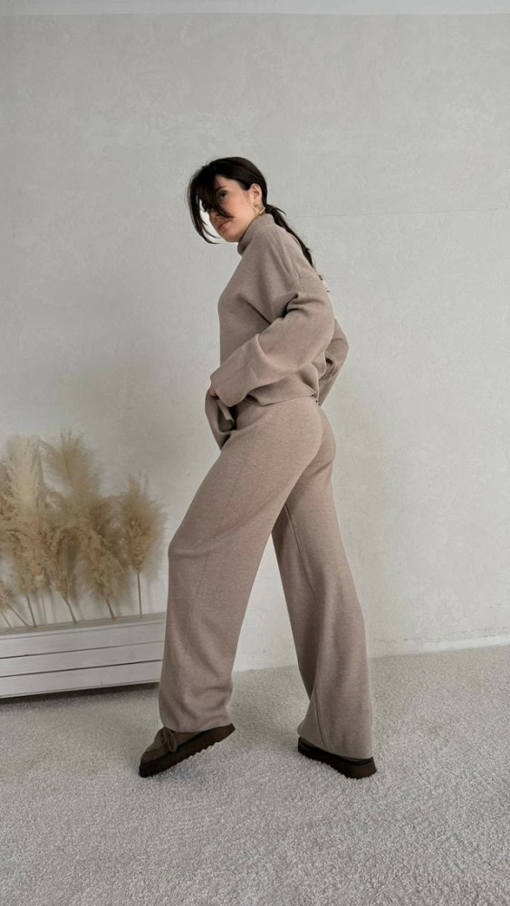 Купить Женский костюм бежевый оптом Садовод Интернет-каталог Садовод интернет-каталог