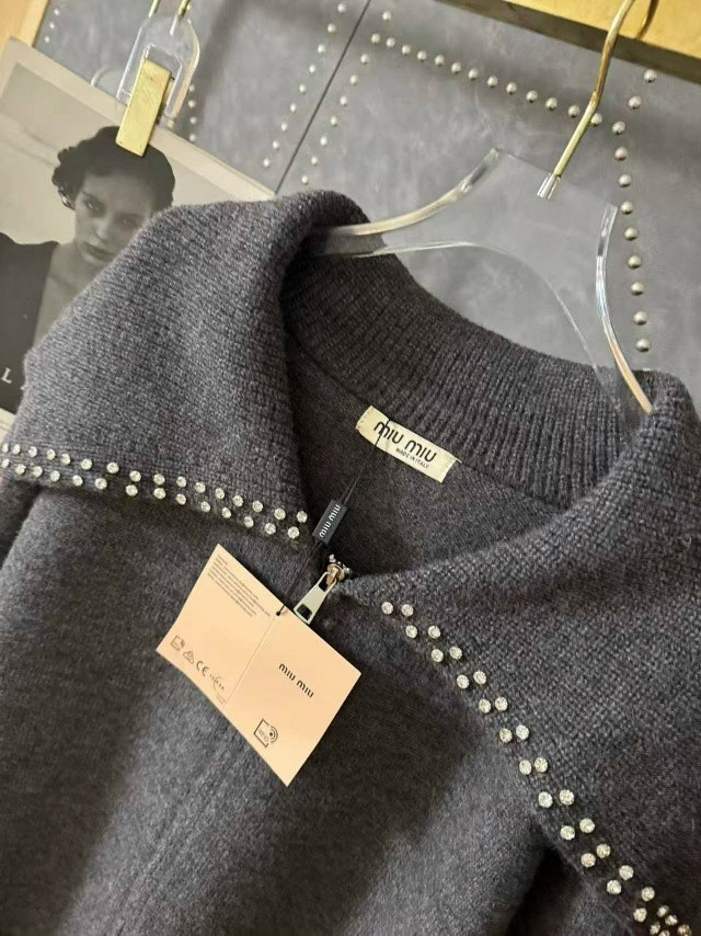 Купить Женский костюм темно-серый оптом Садовод Интернет-каталог Садовод интернет-каталог