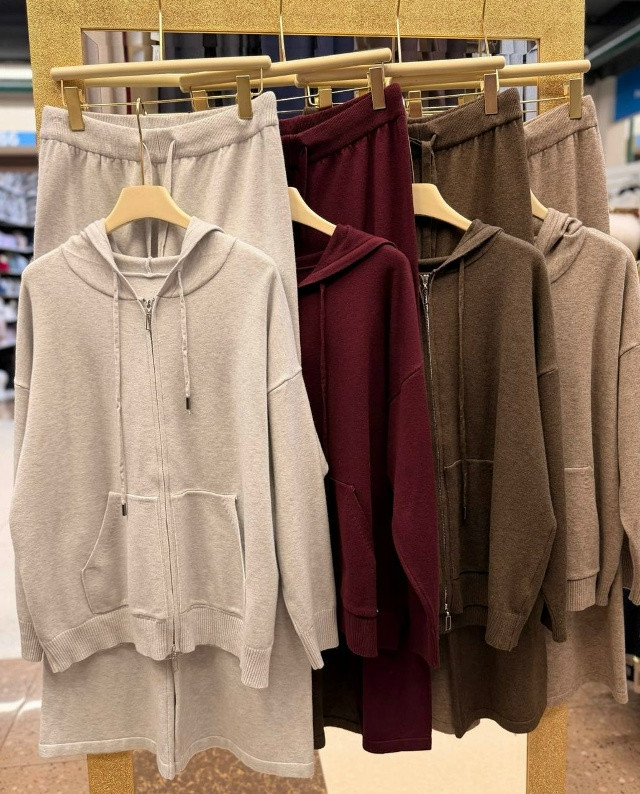 Купить Женский костюм светло-серый оптом Садовод Интернет-каталог Садовод интернет-каталог