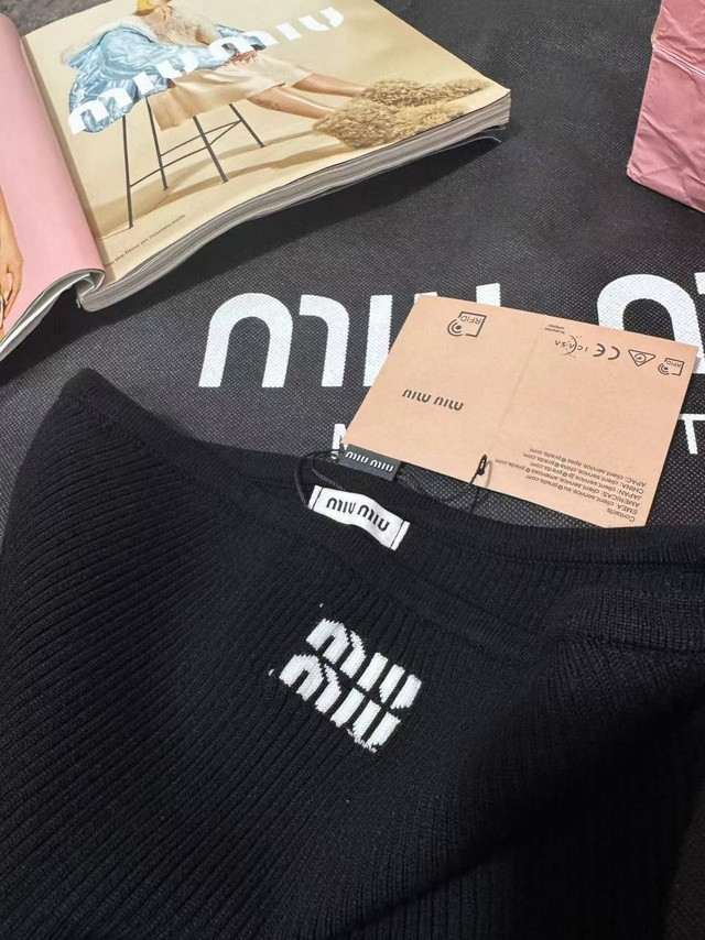 Купить Женский костюм черный оптом Садовод Интернет-каталог Садовод интернет-каталог