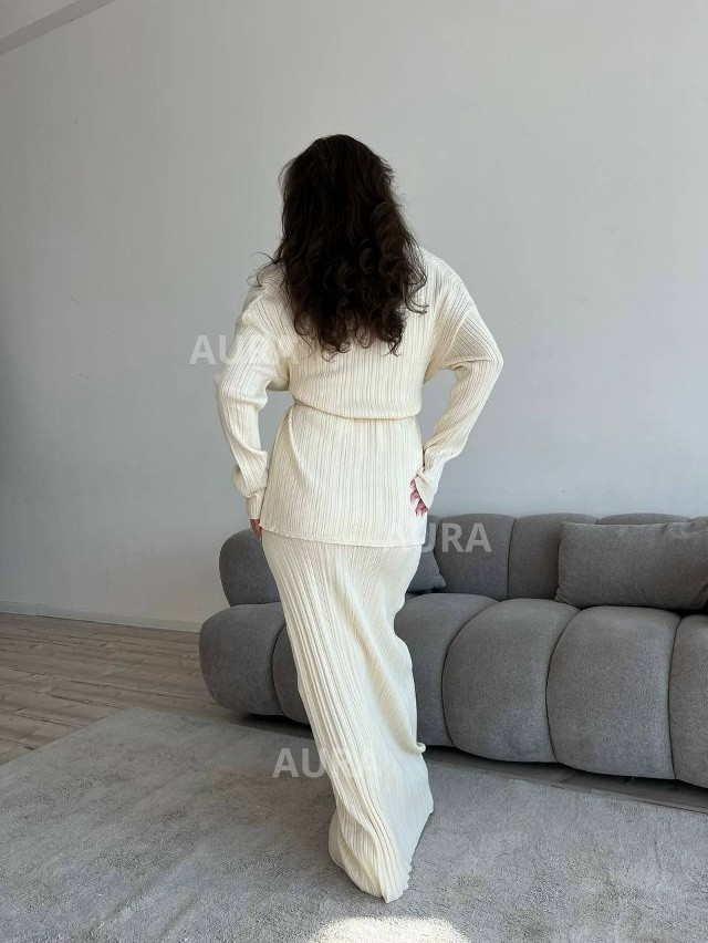 Купить Женский костюм молочный оптом Садовод Интернет-каталог Садовод интернет-каталог