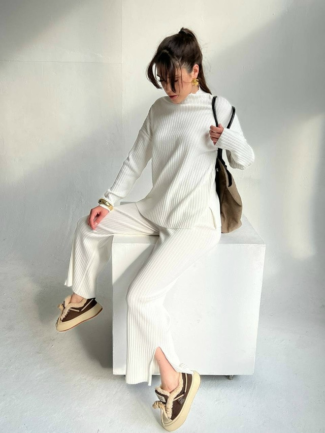 Купить Женский костюм белый оптом Садовод Интернет-каталог Садовод интернет-каталог