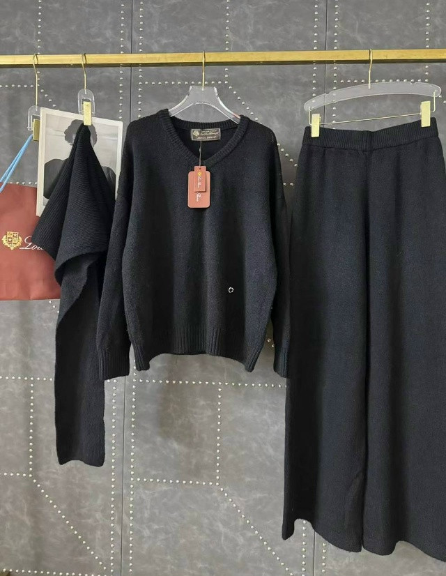 Купить Женский костюм черный оптом Садовод Интернет-каталог Садовод интернет-каталог