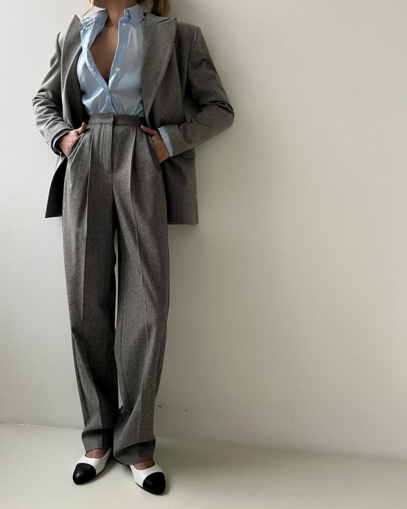 Купить Женский костюм серый оптом Садовод Интернет-каталог Садовод интернет-каталог