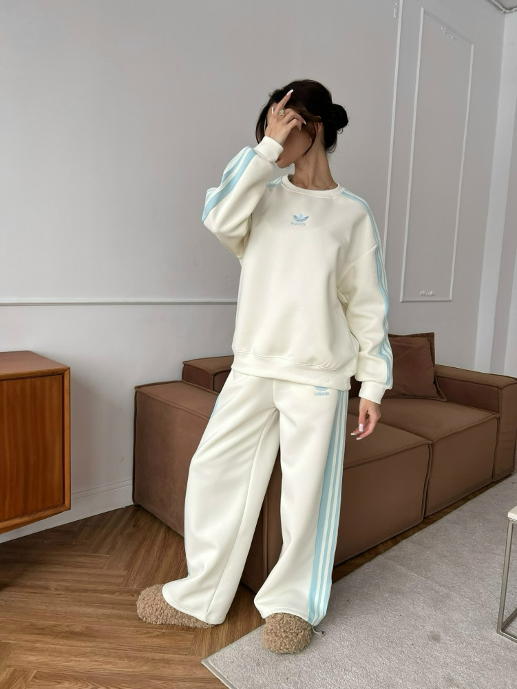 Купить Женский костюм белый оптом Садовод Интернет-каталог Садовод интернет-каталог