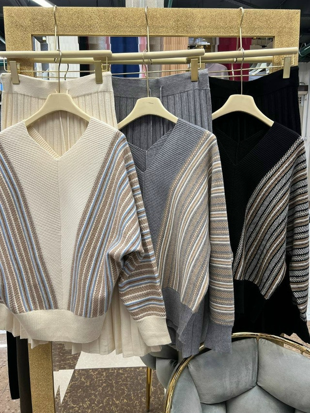 Купить Женский костюм серый оптом Садовод Интернет-каталог Садовод интернет-каталог