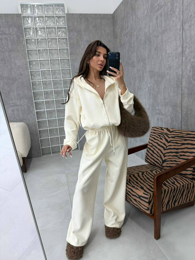 Купить Женский костюм молочный оптом Садовод Интернет-каталог Садовод интернет-каталог