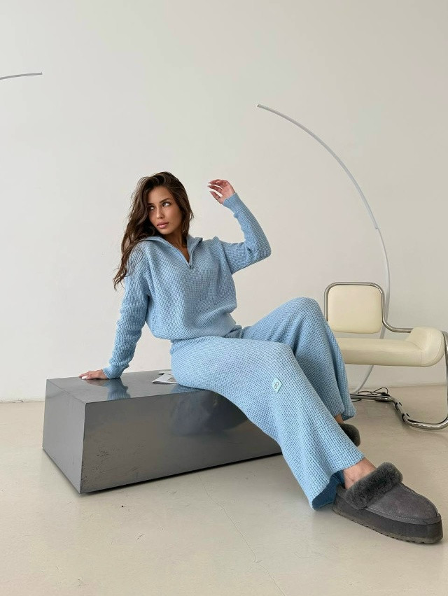 Купить Женский костюм голубой оптом Садовод Интернет-каталог Садовод интернет-каталог