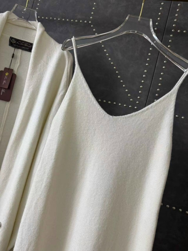 Купить Женский костюм белый оптом Садовод Интернет-каталог Садовод интернет-каталог