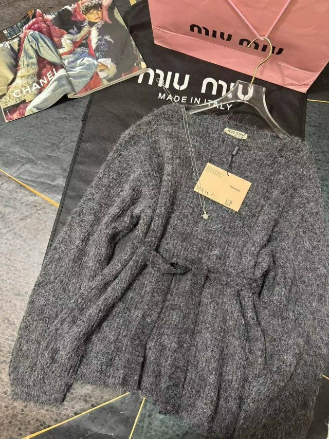 Купить Женский костюм серый оптом Садовод Интернет-каталог Садовод интернет-каталог