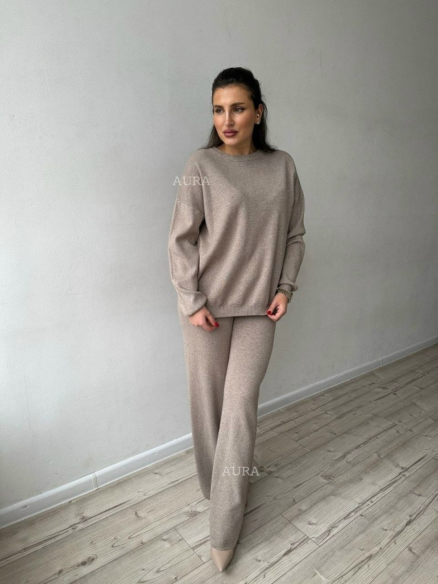 Купить Женский костюм бежевый оптом Садовод Интернет-каталог Садовод интернет-каталог