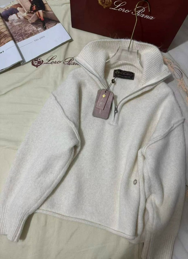 Купить Женский костюм белый оптом Садовод Интернет-каталог Садовод интернет-каталог