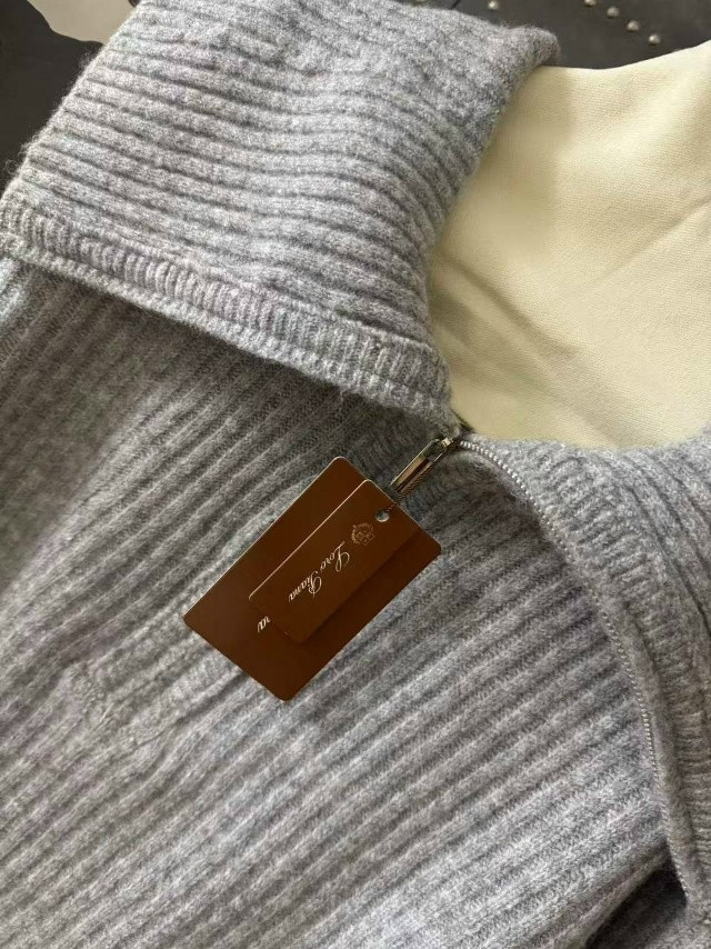 Купить Женский костюм серый оптом Садовод Интернет-каталог Садовод интернет-каталог