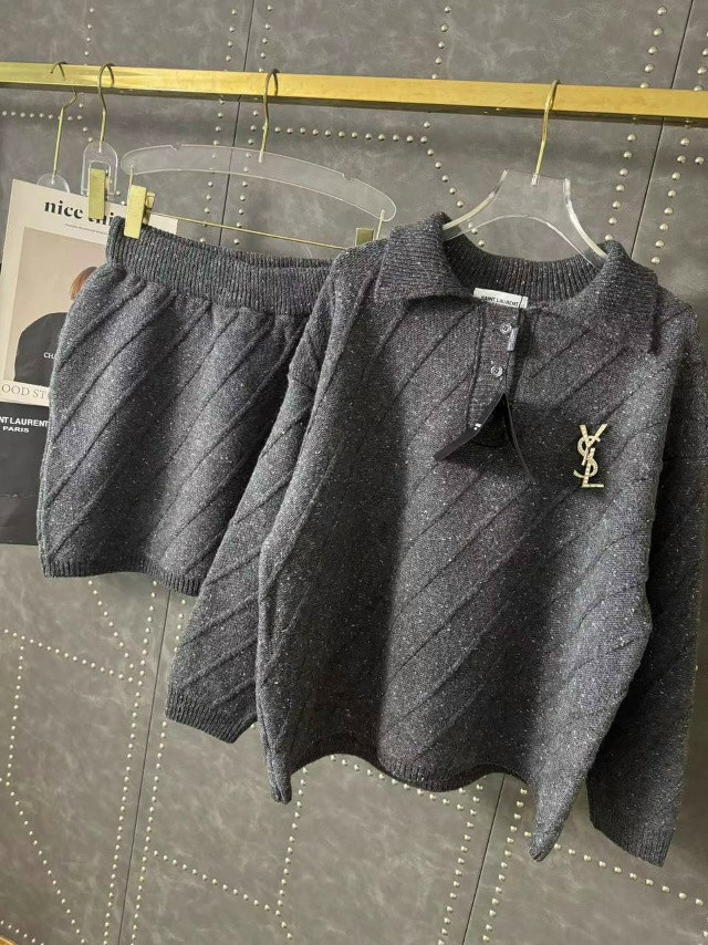 Купить Женский костюм серый оптом Садовод Интернет-каталог Садовод интернет-каталог