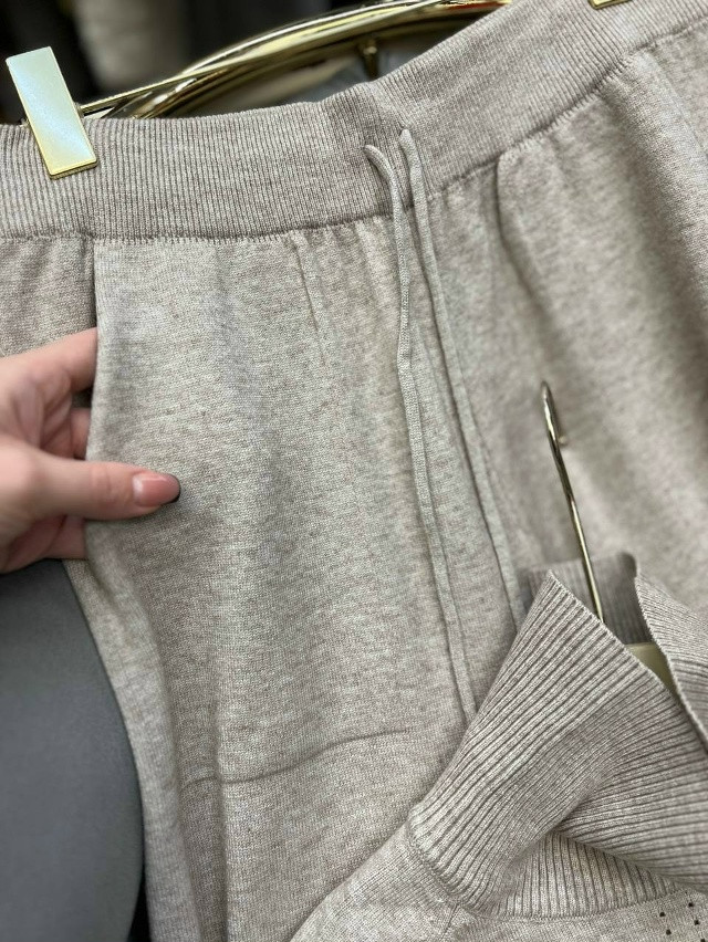 Купить Женский костюм бежевый оптом Садовод Интернет-каталог Садовод интернет-каталог