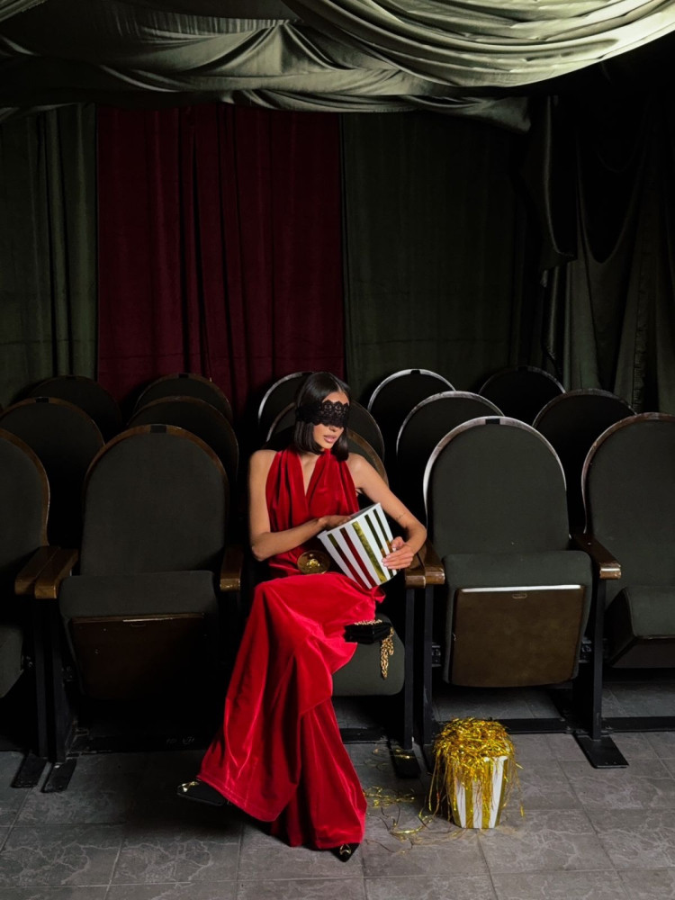 Купить Женский комбинезон красный оптом Садовод Интернет-каталог Садовод интернет-каталог