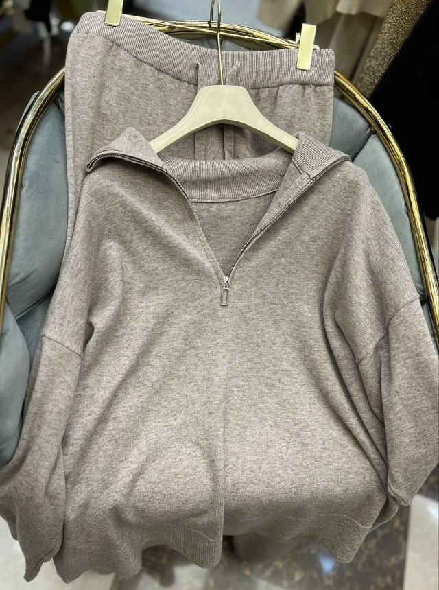 Купить Женский костюм бежевый оптом Садовод Интернет-каталог Садовод интернет-каталог