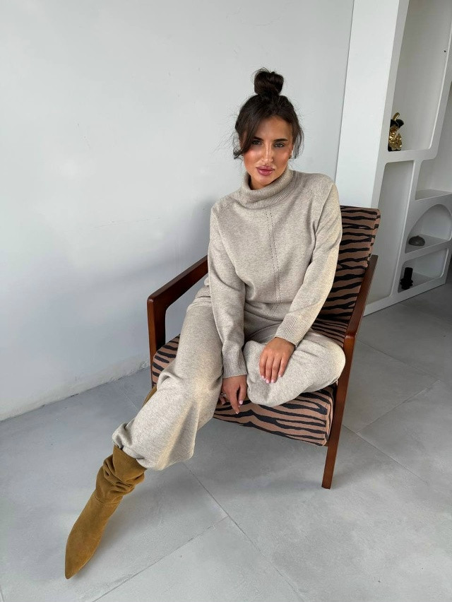 Купить Женский костюм серый оптом Садовод Интернет-каталог Садовод интернет-каталог