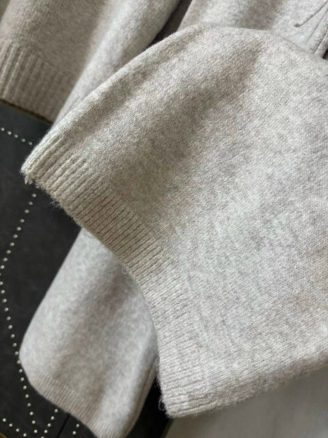 Купить Женский костюм бежевый оптом Садовод Интернет-каталог Садовод интернет-каталог