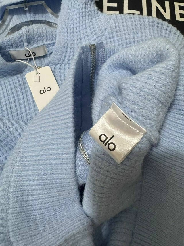 Купить Женский костюм голубой оптом Садовод Интернет-каталог Садовод интернет-каталог