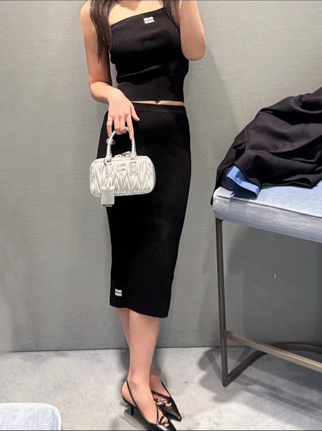 Купить Женский костюм черный оптом Садовод Интернет-каталог Садовод интернет-каталог