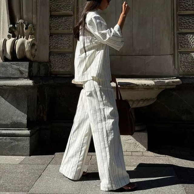 Купить Женский костюм белый оптом Садовод Интернет-каталог Садовод интернет-каталог