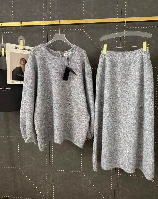 Купить Женский костюм серый оптом Садовод Интернет-каталог Садовод интернет-каталог