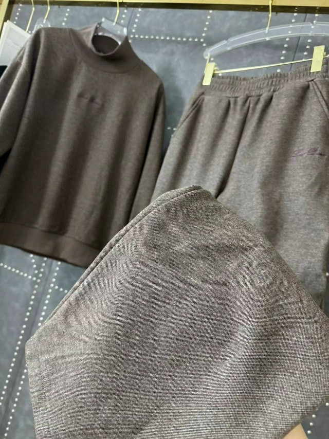 Купить Женский костюм коричневый оптом Садовод Интернет-каталог Садовод интернет-каталог