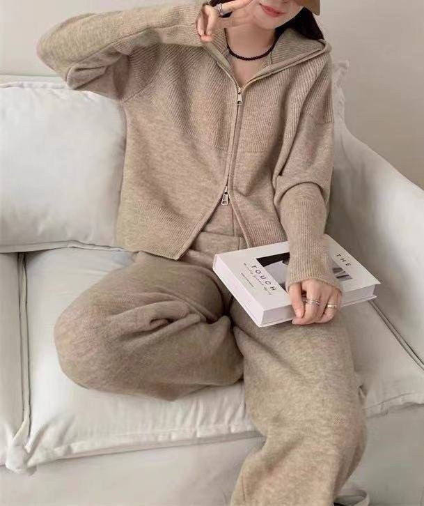 Купить Женский костюм бежевый оптом Садовод Интернет-каталог Садовод интернет-каталог