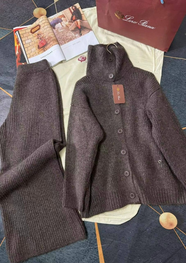 Купить Женский костюм коричневый оптом Садовод Интернет-каталог Садовод интернет-каталог