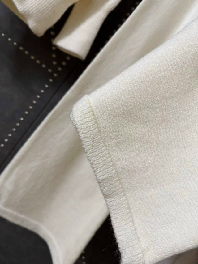 Купить Женский костюм белый оптом Садовод Интернет-каталог Садовод интернет-каталог