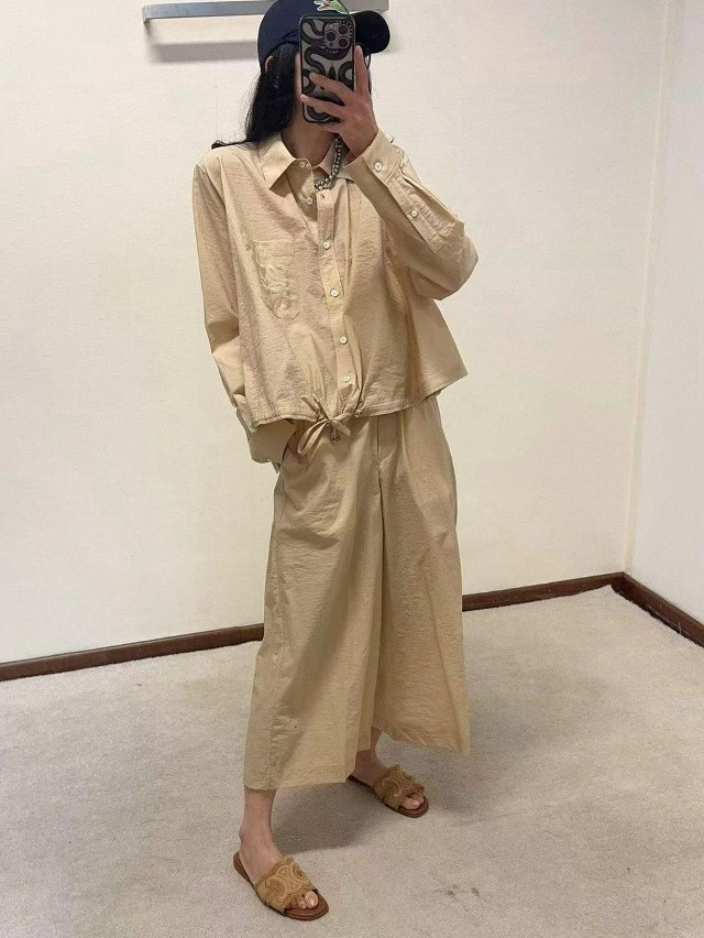 Купить Женский костюм серый оптом Садовод Интернет-каталог Садовод интернет-каталог