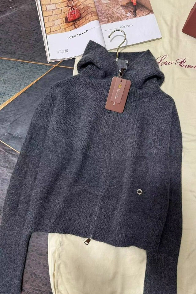 Купить Женский костюм темно-серый оптом Садовод Интернет-каталог Садовод интернет-каталог