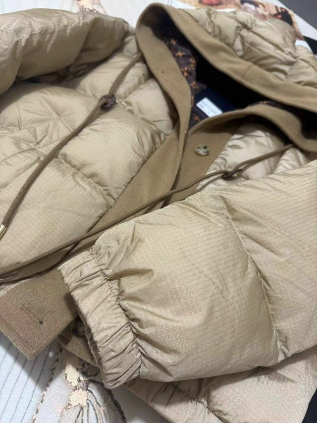 Купить Куртка женская бежевая оптом Садовод Интернет-каталог Садовод интернет-каталог