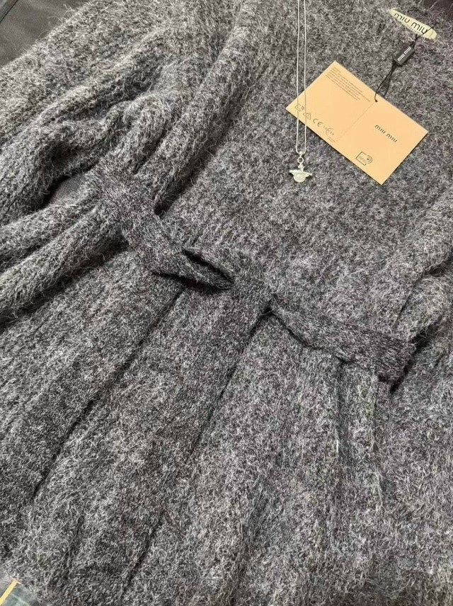 Купить Женский костюм серый оптом Садовод Интернет-каталог Садовод интернет-каталог