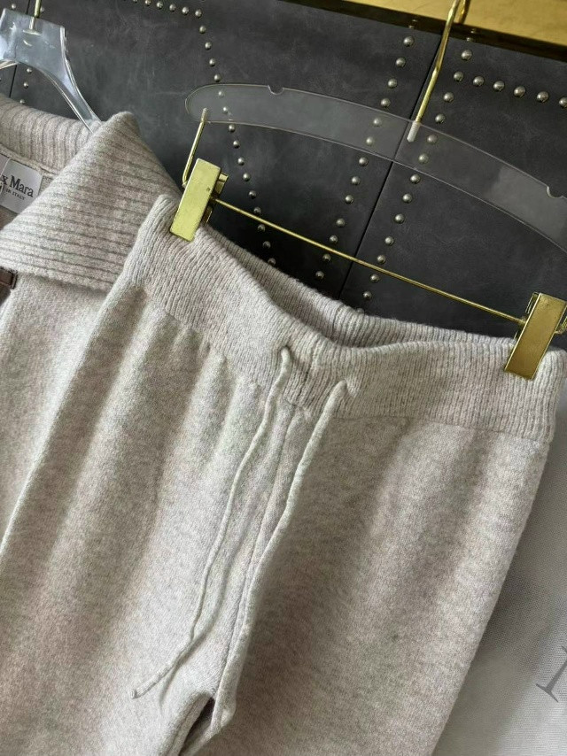 Купить Женский костюм бежевый оптом Садовод Интернет-каталог Садовод интернет-каталог