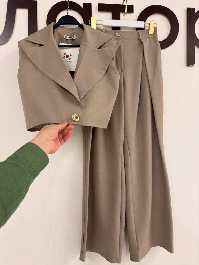 Купить Женский костюм бежевый оптом Садовод Интернет-каталог Садовод интернет-каталог