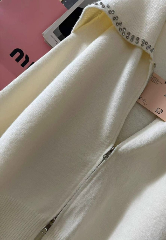 Купить Женский костюм белый оптом Садовод Интернет-каталог Садовод интернет-каталог