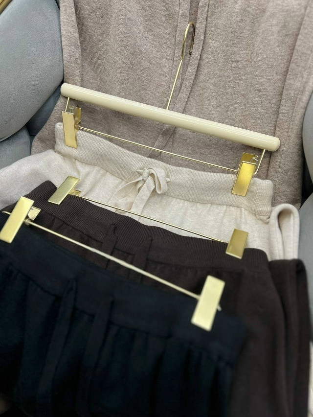 Купить Женский костюм бежевый оптом Садовод Интернет-каталог Садовод интернет-каталог