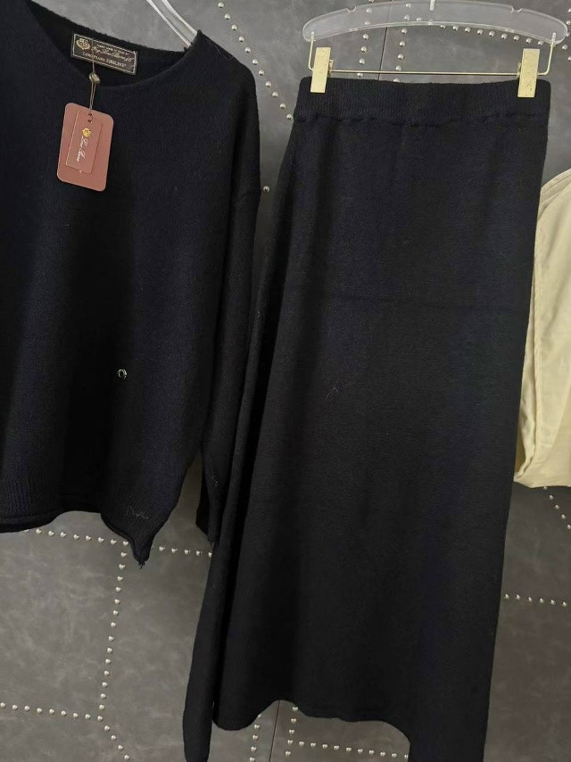 Купить Женский костюм черный оптом Садовод Интернет-каталог Садовод интернет-каталог