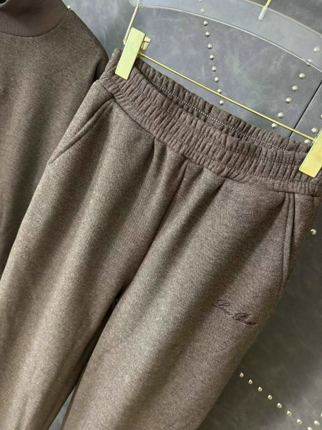 Купить Женский костюм коричневый оптом Садовод Интернет-каталог Садовод интернет-каталог