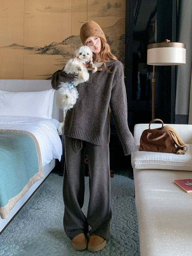 Купить Женский костюм темно-серый оптом Садовод Интернет-каталог Садовод интернет-каталог