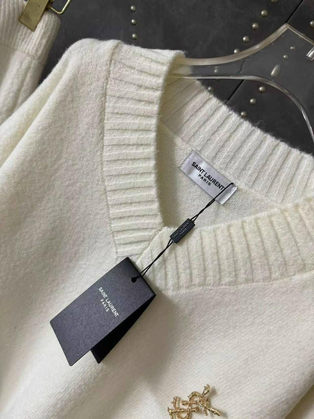 Купить Женский костюм белый оптом Садовод Интернет-каталог Садовод интернет-каталог