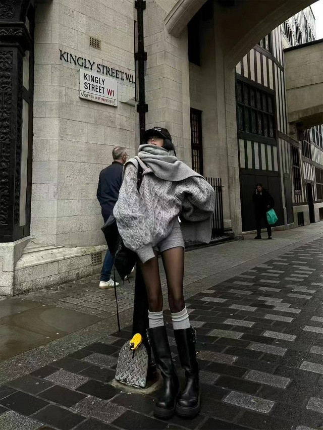 Купить Женский костюм серый оптом Садовод Интернет-каталог Садовод интернет-каталог